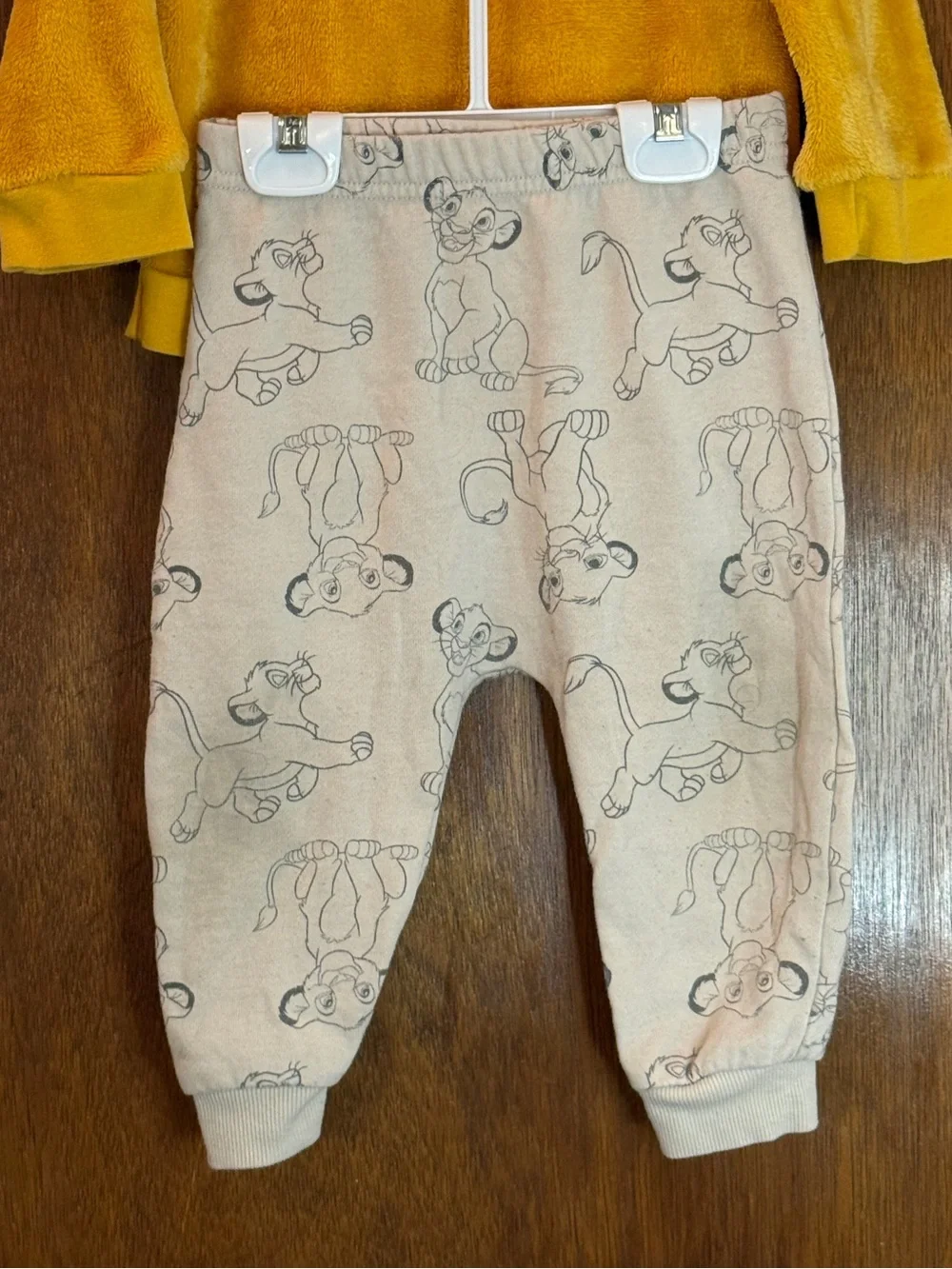 Disney Baby Lion King Simba Fuzzy Sweatshirt & Pants Set - size 24 months